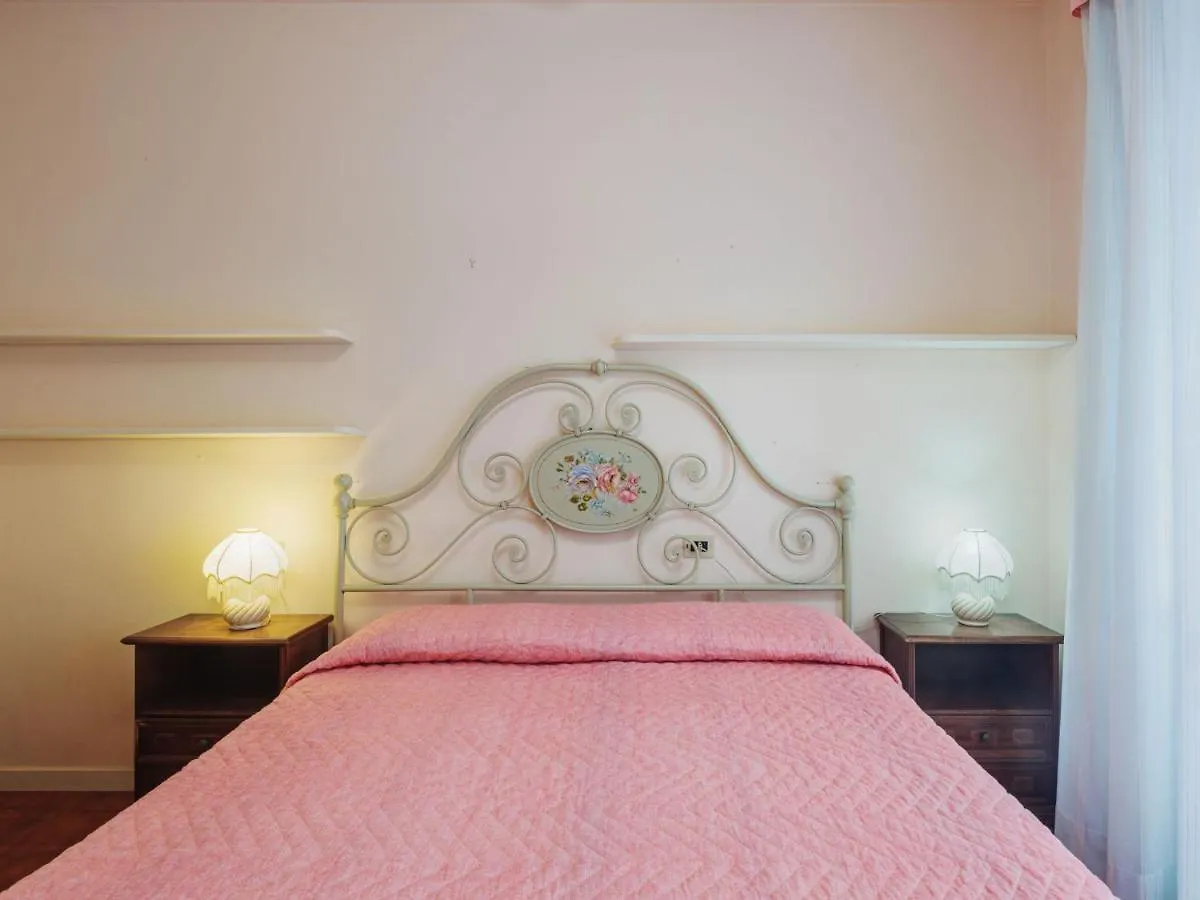 Apartment La Rocchetta By Interhome マリーナ・ディ・ピエトラサンタ